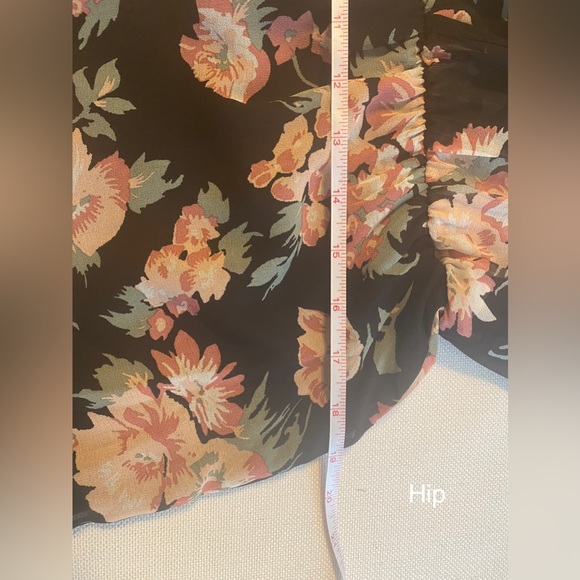 Floral Romper with Sheer Overlay | L | Off-Shoulder, Detachable Straps, High-Low - Picture 12 of 13